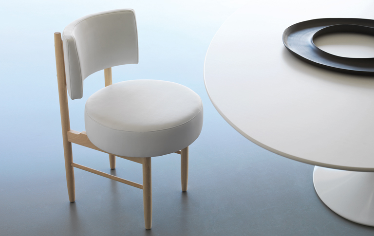 Sgabelli in legno e sedie di design LightsOn - L58
